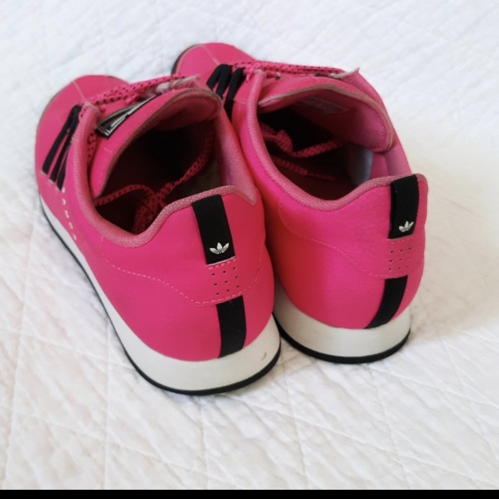 Adidas Women's Samoa Sneakers  Pink/Black size 7